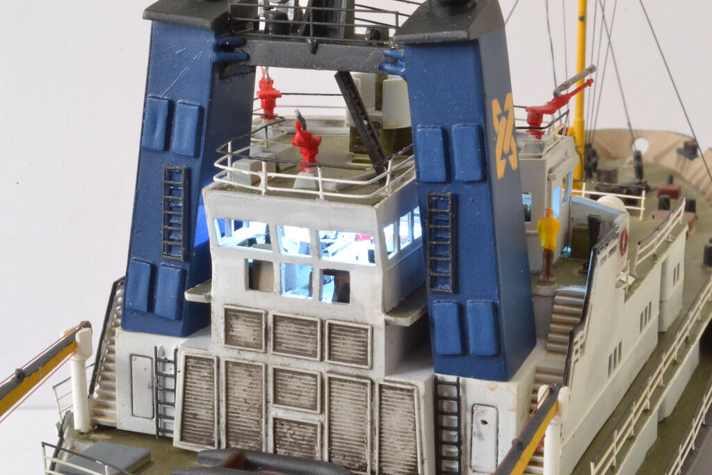 1:200 Smit Rotterdam Ocean-going Salvage Tug