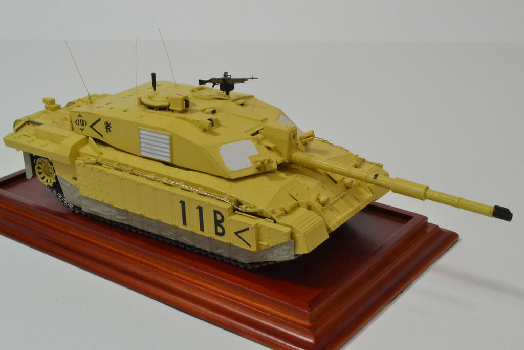 Challenger 2 1/48