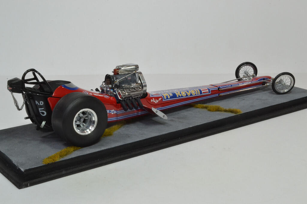1:16 'Mr Revell' Dragster