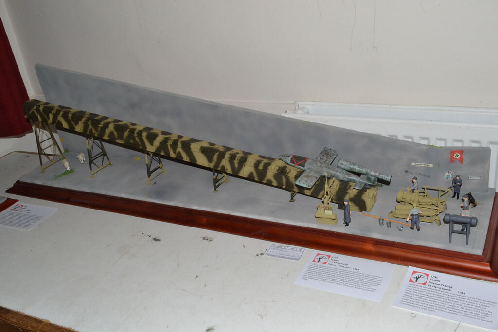V1 Launch Rail