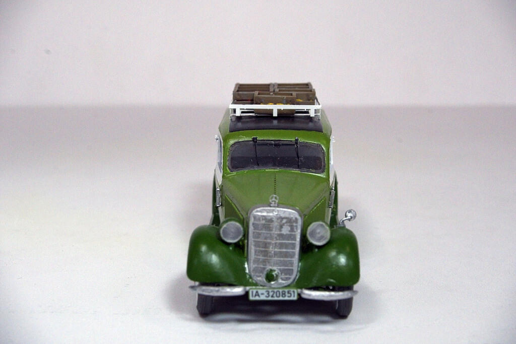 Mercedez-Banz Type 170 Liefweragon