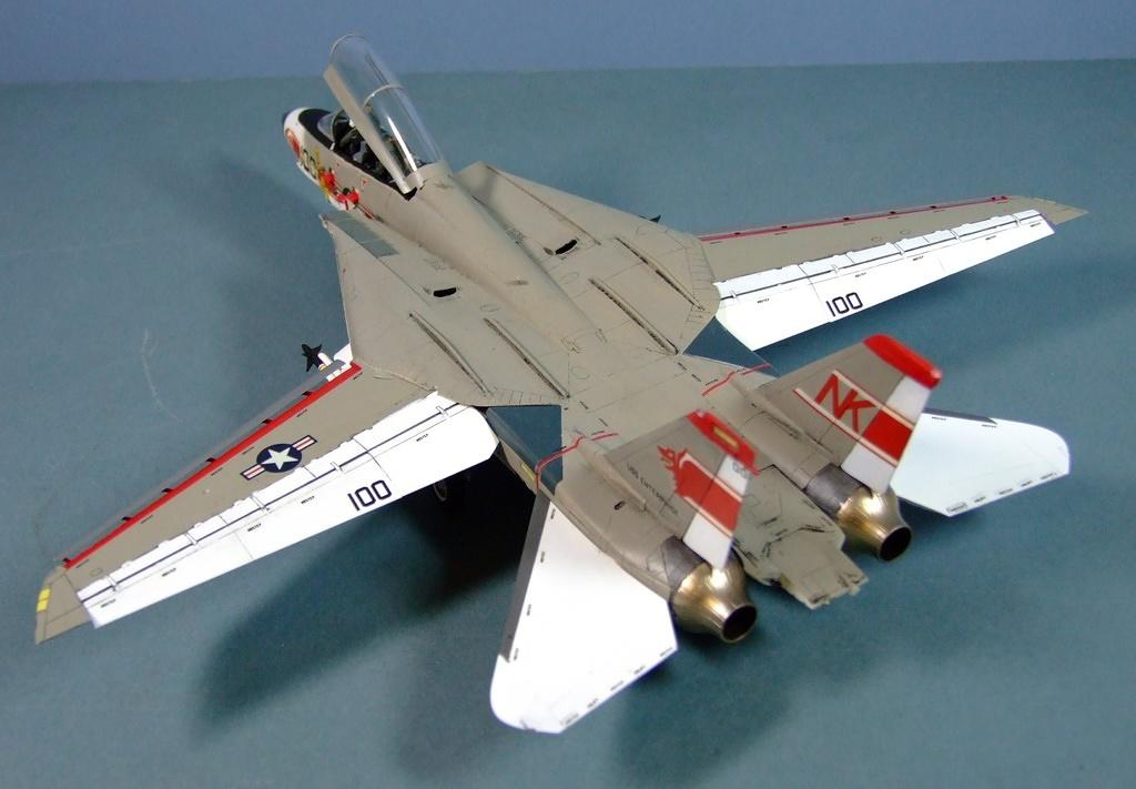 Grumman F-14A Tomcat, VF-1 Wolfpack, 1:72