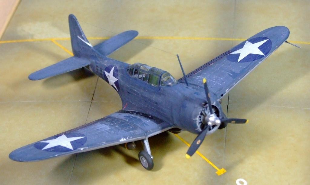Douglas Dauntless, 1:72