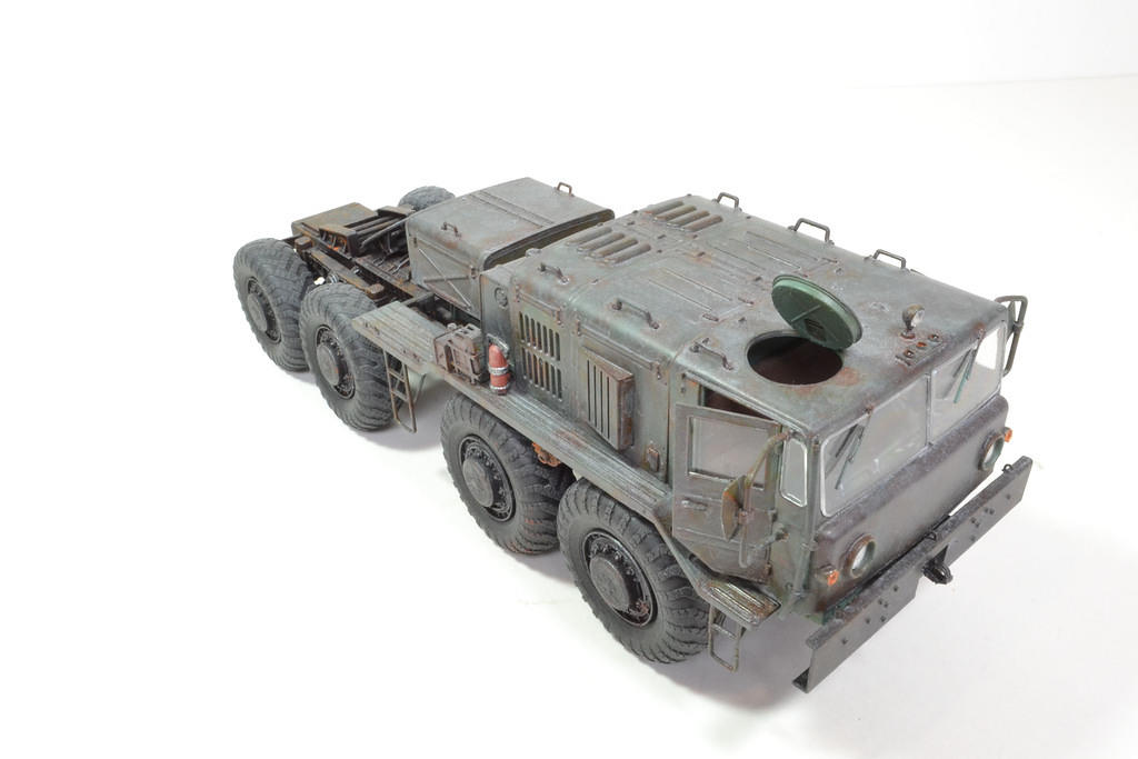 MAZ-537 Soviet Tractor