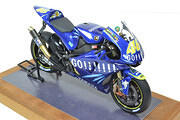 1/12 Yamaha YZR M1-2004